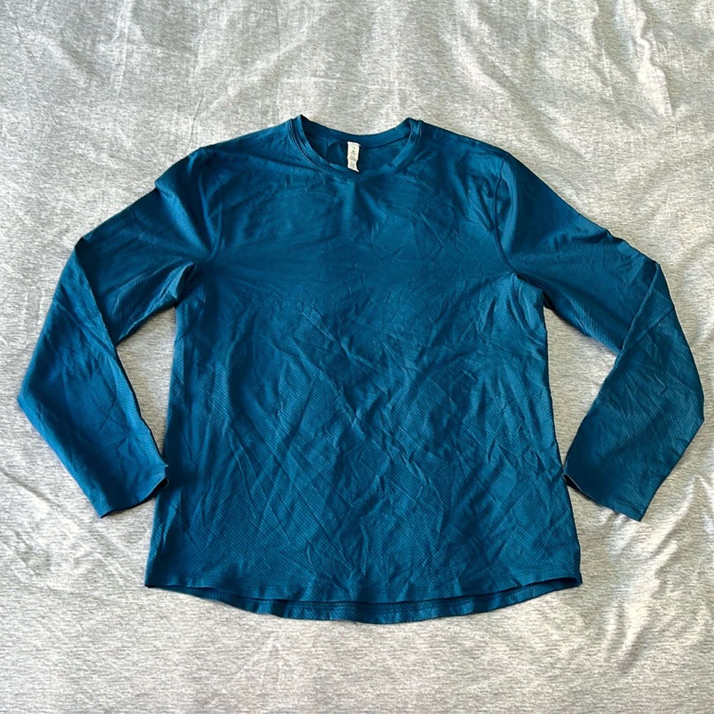 👕Royal blue long sleeve Lululemon men, medium great condition
